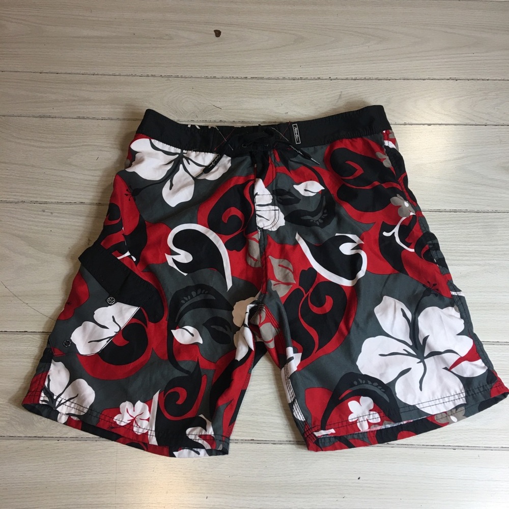 Maui Rippers Board Shorts Sz 38 Black Floral Tropical Print Beach Swim